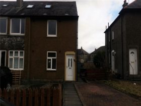 4 bedroom Detached t...